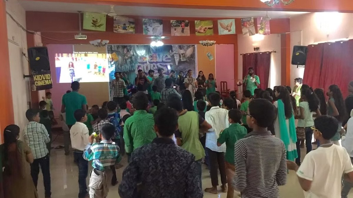 Village Crusades Image 3